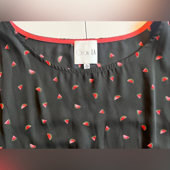 Gray LA Chic Watermelon Patterned Black Top w Vibrant Pink & Red Women’s Small - Picture 4 of 12